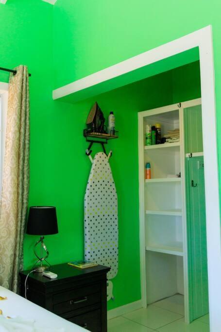 Maggie'S Inn Soufriere Luaran gambar
