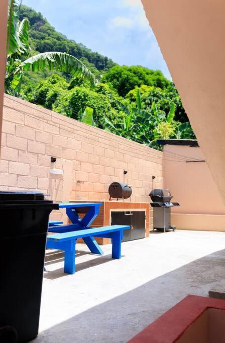 Maggie'S Inn Soufriere Luaran gambar